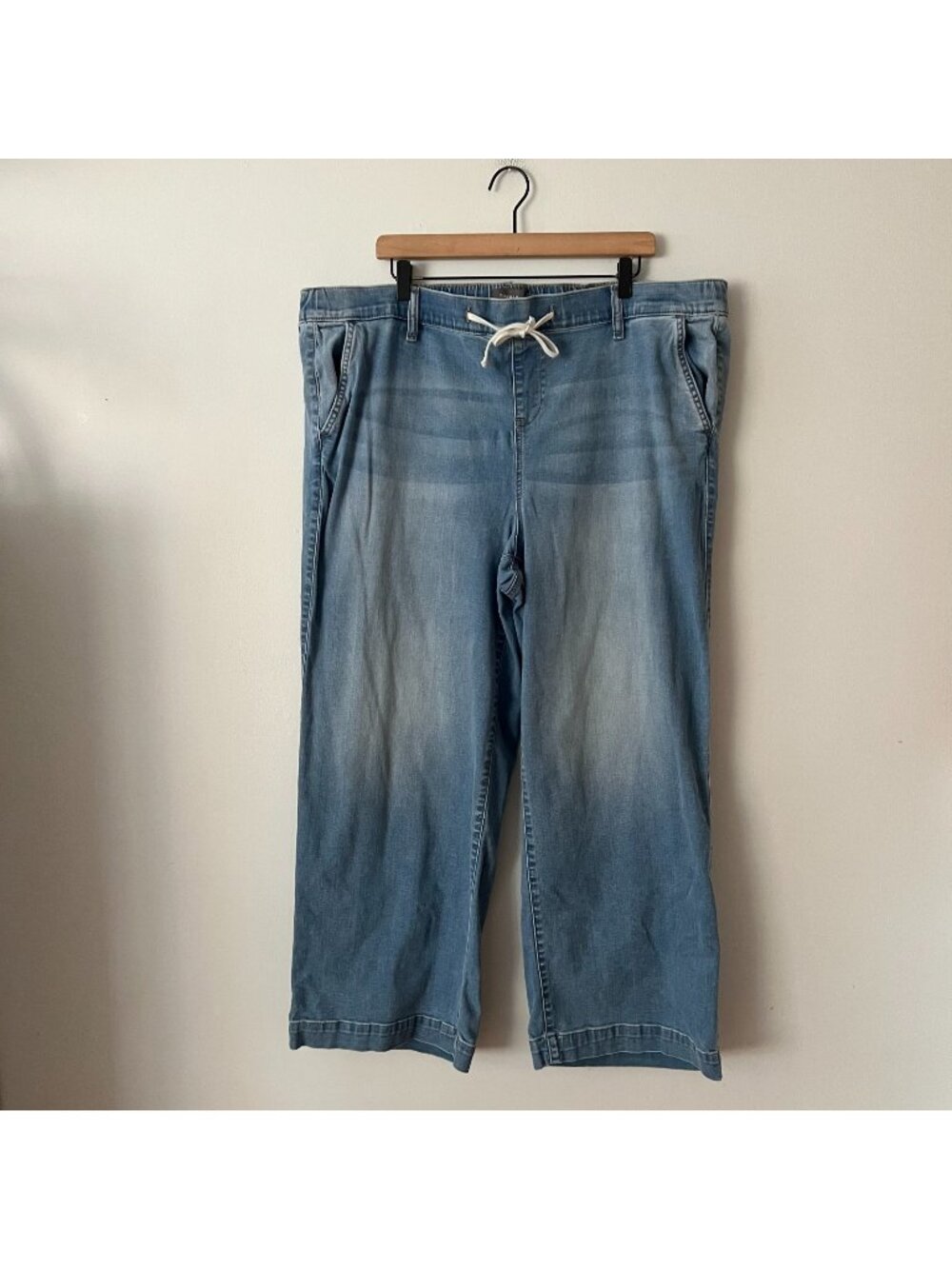 Torrid Weekend Wide Leg Super Soft Pull On Jeans Women's Plus Size 3 Regular